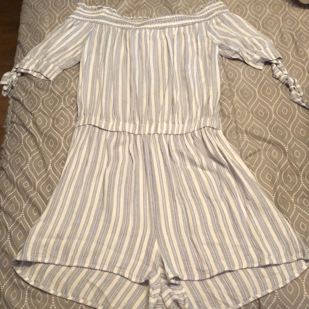 Off the Shoulder White&Blue Striped Romper
